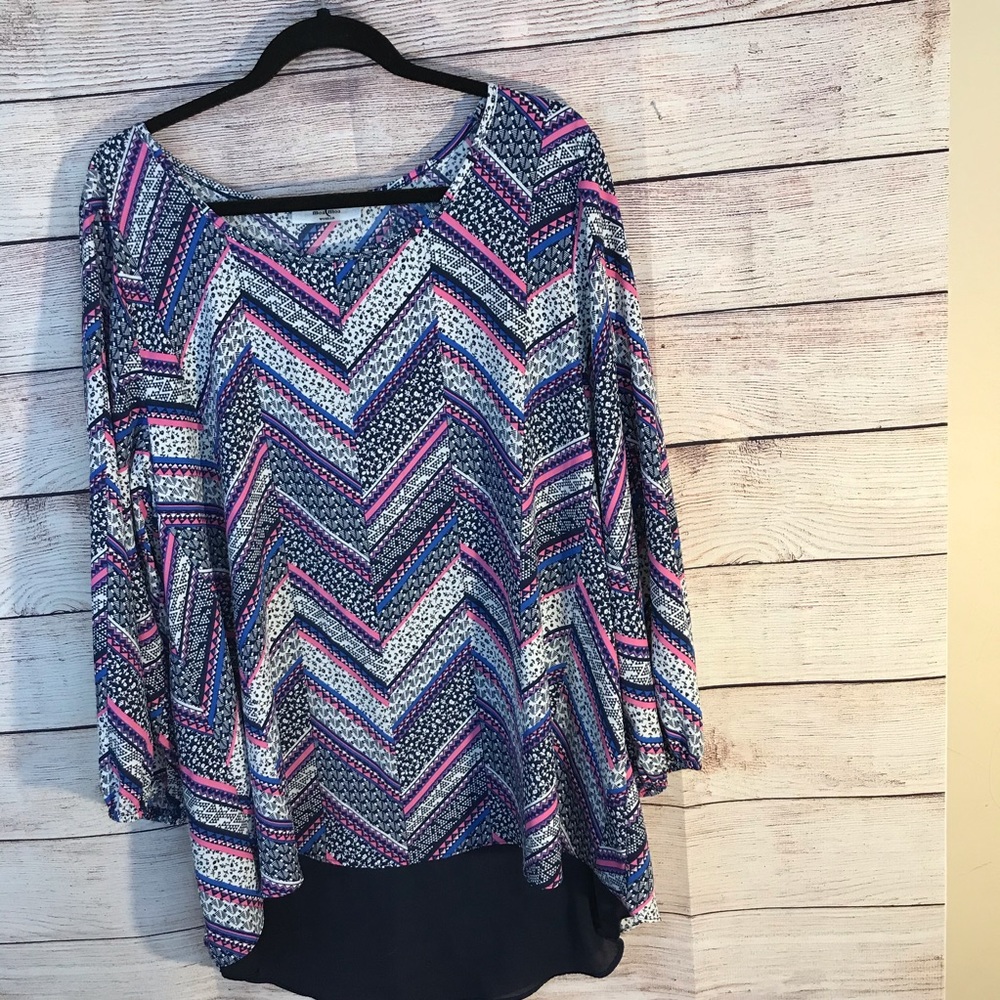 Moa Moa Blouse ( Size 24 pit to pit 26 length)